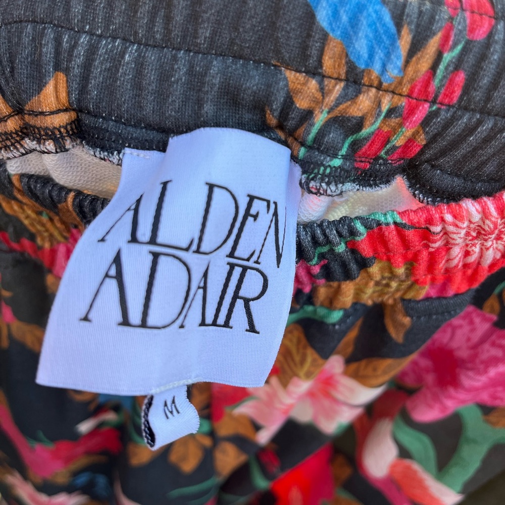 Alden Adair Florence Print Set Size Medium Paige Top and Poppy Pants - Picture 15 of 16